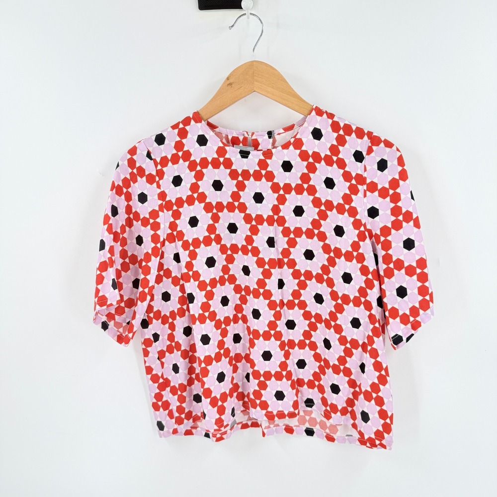 Dusen Dusen Geometric Print Top Red XS Short Sleeve Made in USA Bold Modern